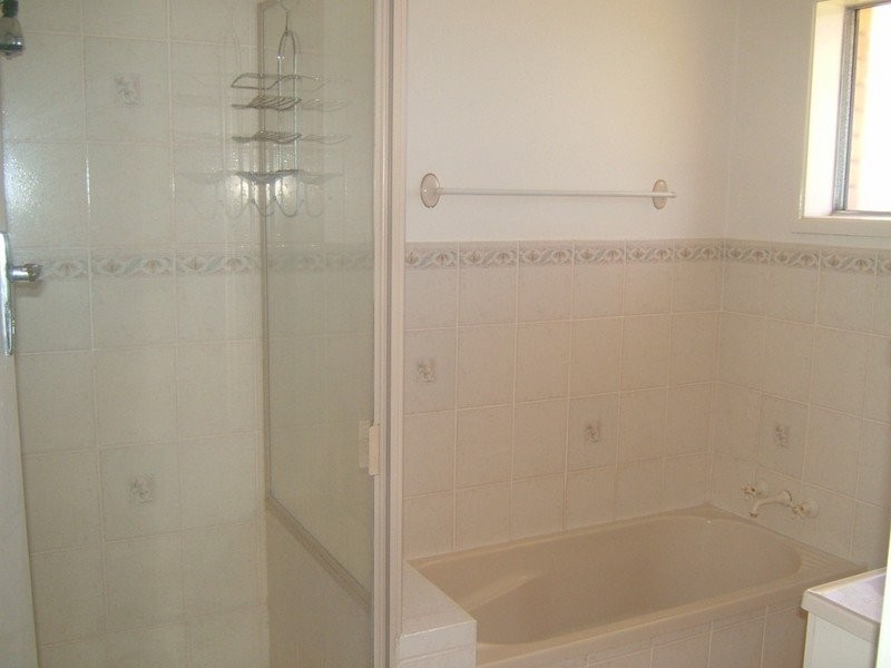 28 Veivers Street, Macgregor QLD 4109