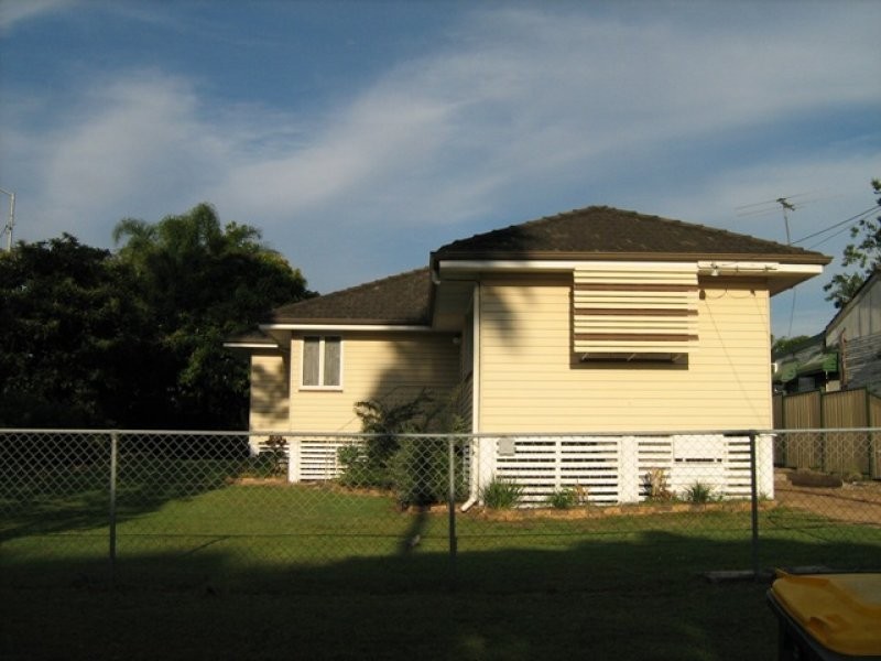 977 Boundary Road, Coopers Plains QLD 4108