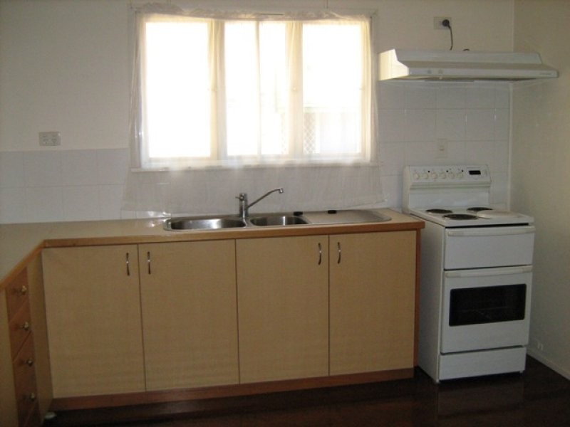 977 Boundary Road, Coopers Plains QLD 4108