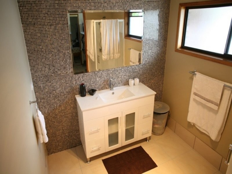 9 Hearnville Street, Robertson QLD 4109