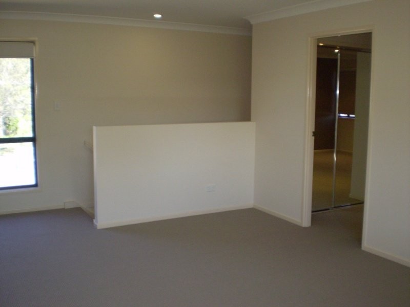 5 Hira Close, Calamvale QLD 4116