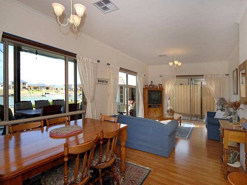 21 BRITANNIA PARADE, Hindmarsh Island SA 5214