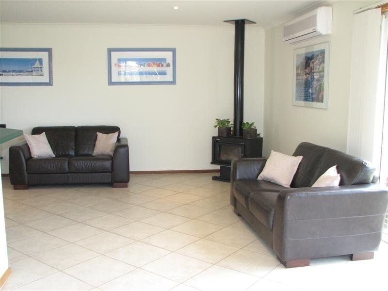 11 Kemp Street, Goolwa Beach SA 5214