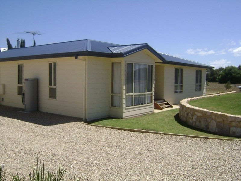 1 Saratoga Drive, Goolwa North SA 5214