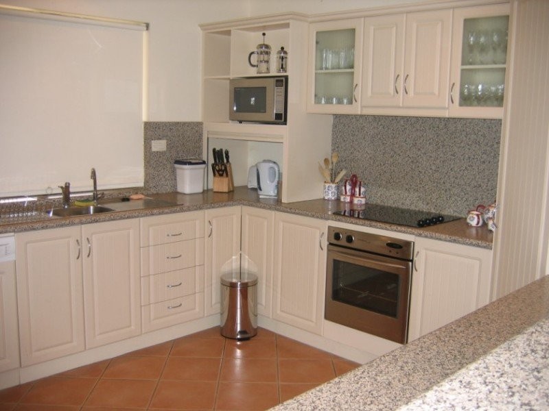 2 Thring Lane, Port Elliot SA 5212