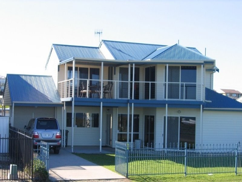 216 Surfers Parade, Middleton SA 5213