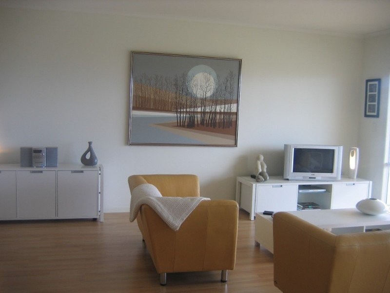 18 Strangways Avenue, Hayborough SA 5211