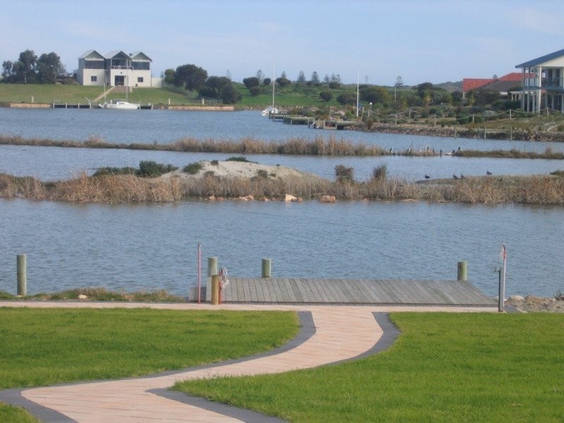 119 Wentworth Parade, Hindmarsh Island SA 5214