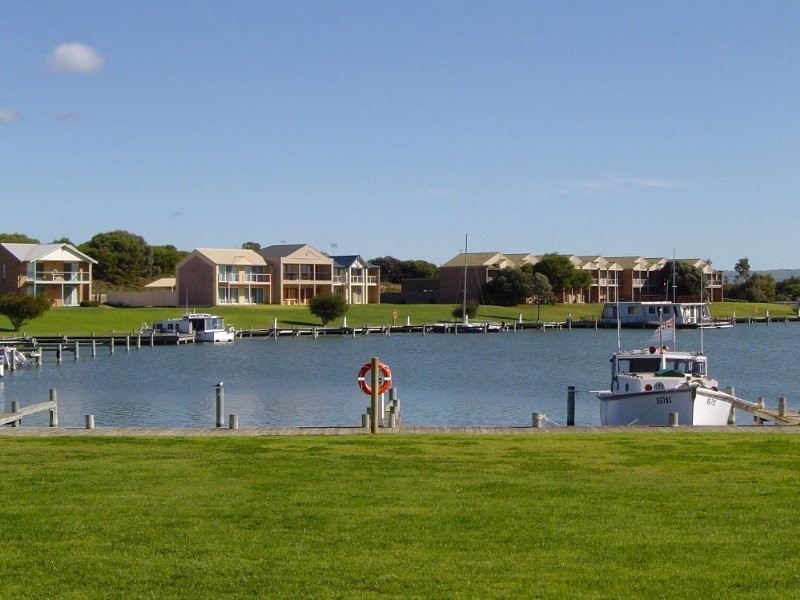 19 Ventura Place, Hindmarsh Island SA 5214