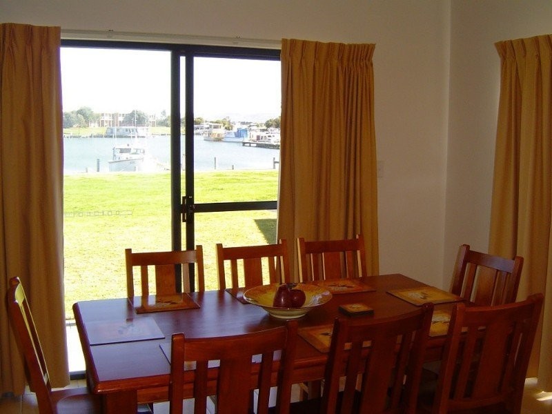 19 Ventura Place, Hindmarsh Island SA 5214