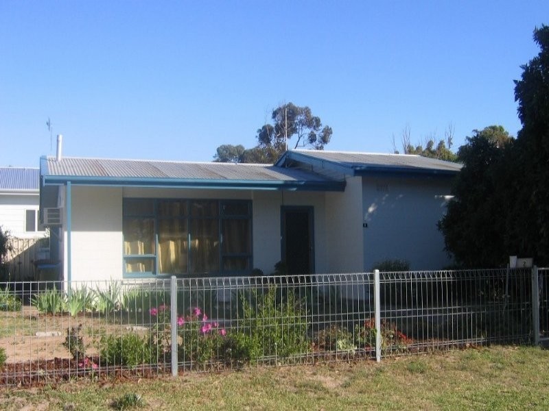 2 Moore Street, Goolwa SA 5214