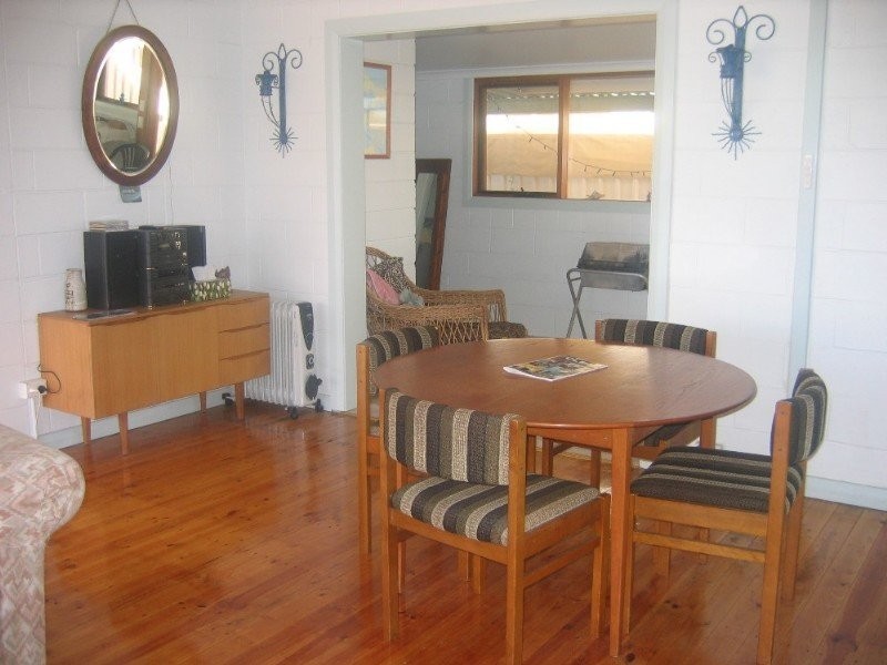 2 Moore Street, Goolwa SA 5214