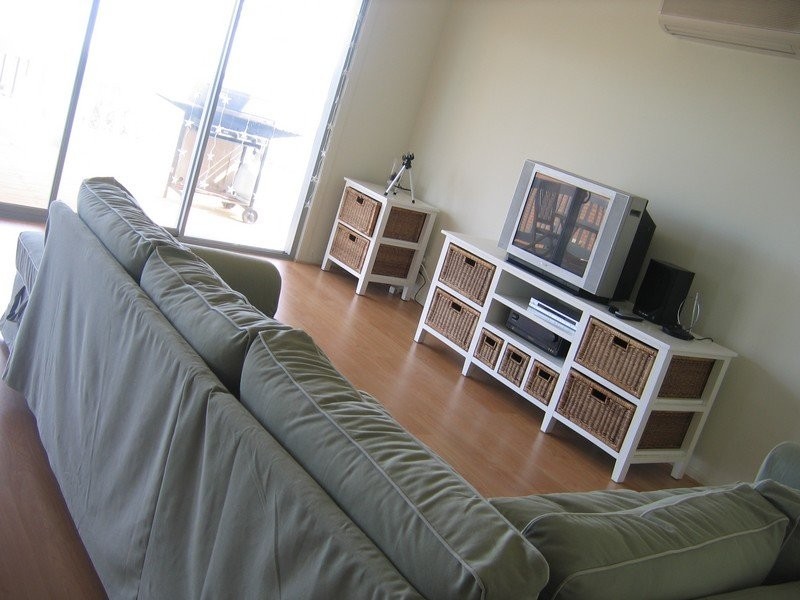 9 Barbara Street, Port Elliot SA 5212