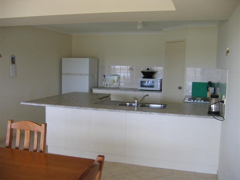 10 Wentworth Parade, Hindmarsh Island SA 5214