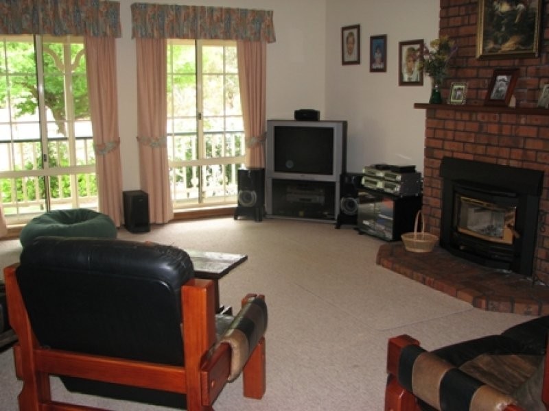 10 Galpin Avenue, Victor Harbor SA 5211