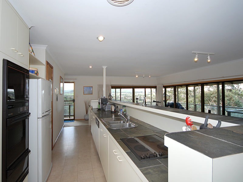 41 Gum Avenue, Victor Harbor SA 5211