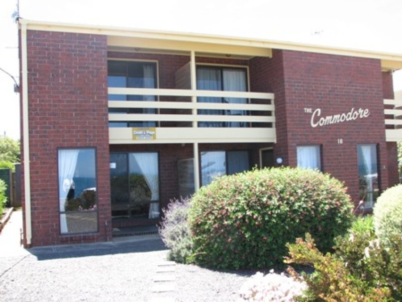 1 18 Basham Parade, Port Elliot SA 5212