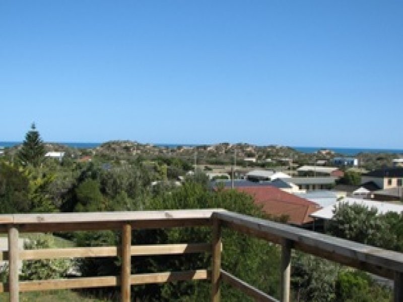 24 Hazel Street, Goolwa Beach SA 5214