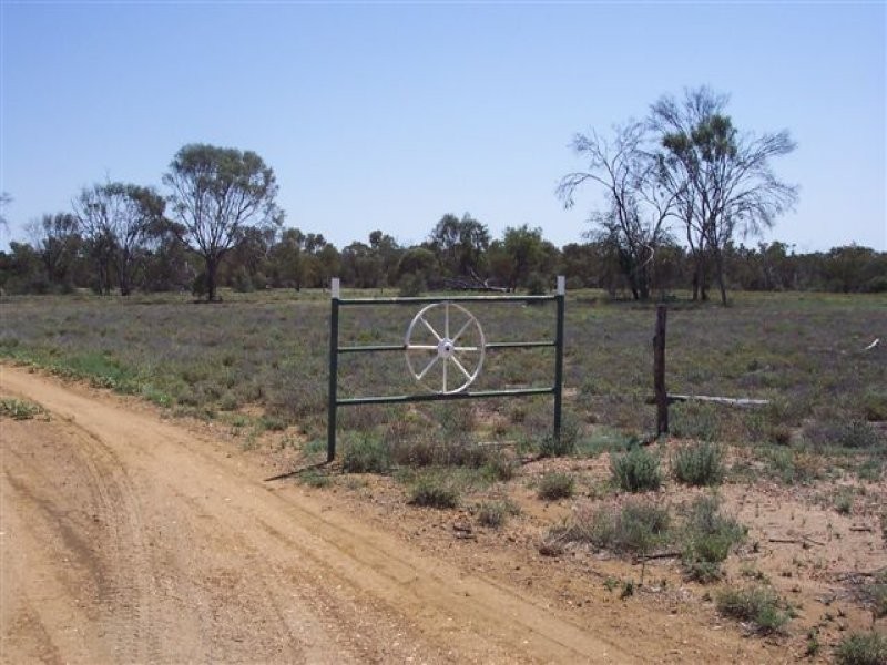 - Isisford-Blackall Rd, Blackall QLD 4472