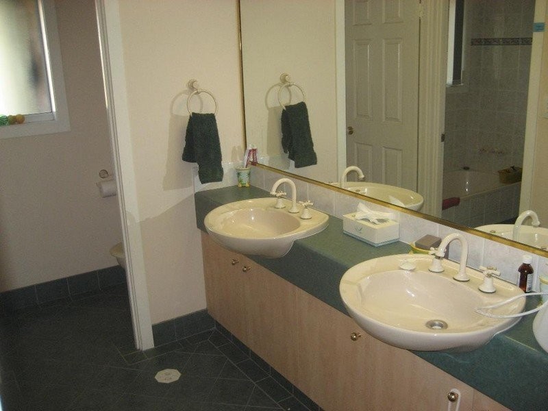 19 Homebush Drive, Robina QLD 4226