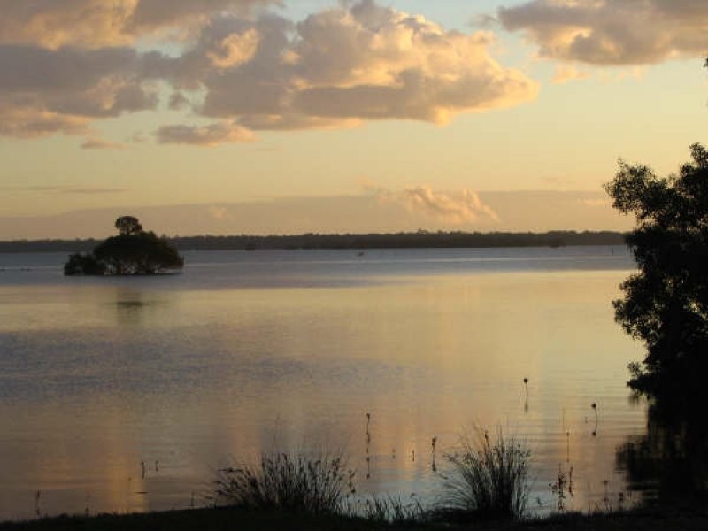 130 Ningi Esplanade, Ningi QLD 4511