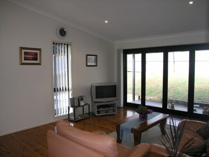 71 Waples Road, Farmborough Heights NSW 2526