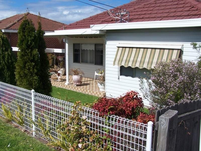 63 Bridge Street, Coniston NSW 2500