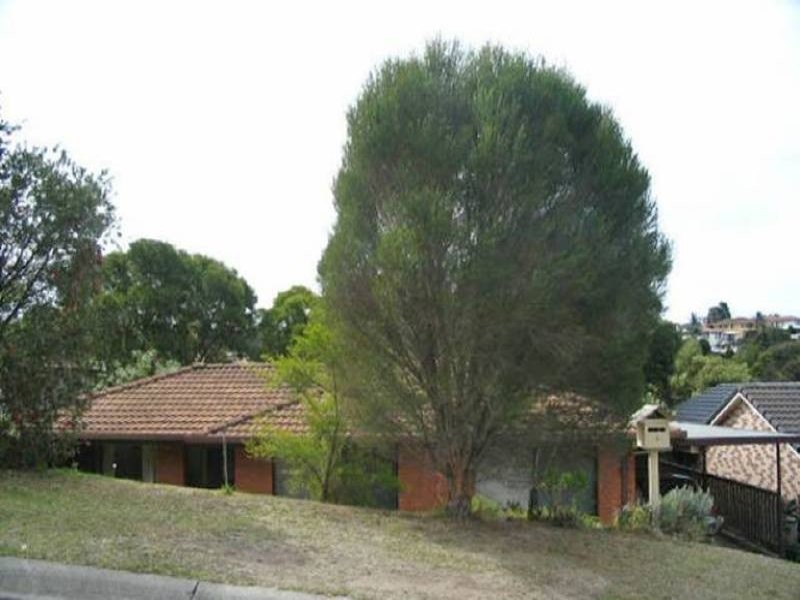 6 Telopea Place, Cordeaux Heights NSW 2526