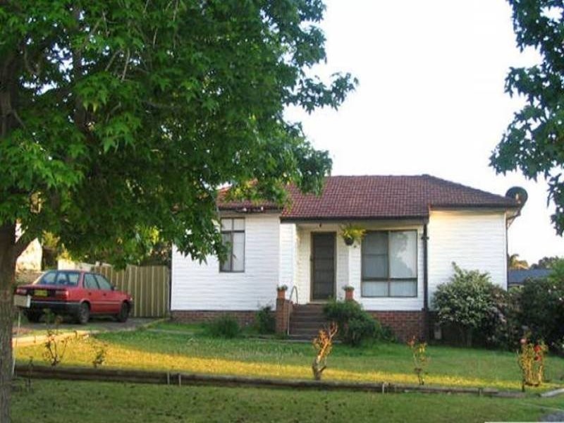 10 Cardiff Street, Berkeley NSW 2506