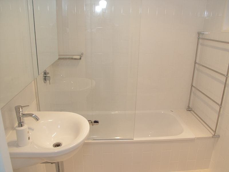 52 Palm Avenue, Holland Park West QLD 4121