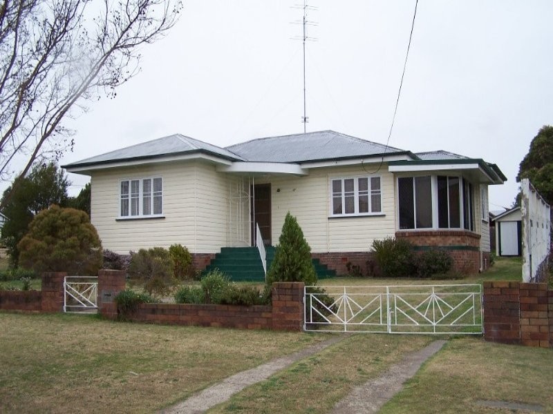 47 Gore Street, Warwick QLD 4370