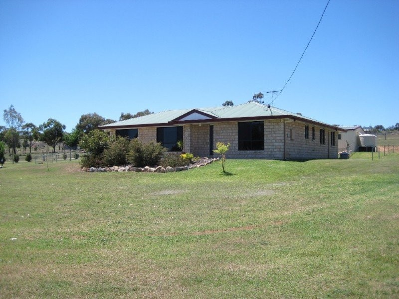 34 Campbell Road, Warwick QLD 4370