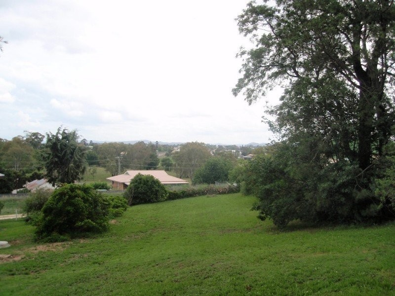 3 Weewondilla Road, Warwick QLD 4370