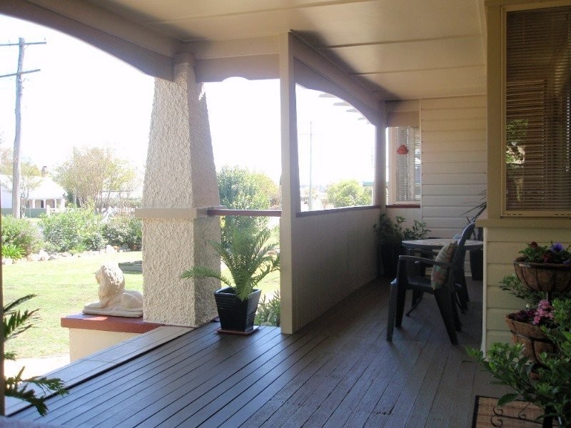 100 Dragon Street, Warwick QLD 4370