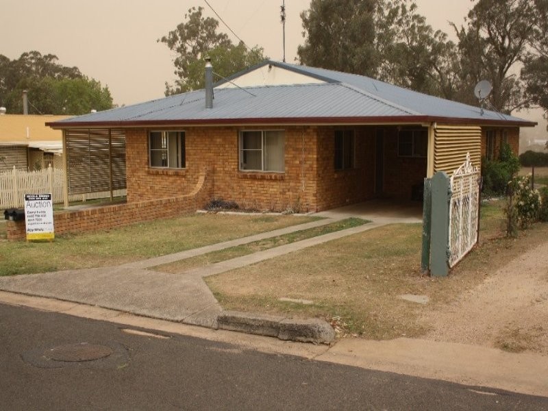 50 Locke Street, Warwick QLD 4370