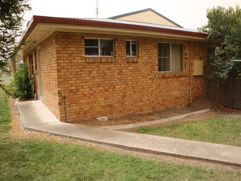 50 Locke Street, Warwick QLD 4370