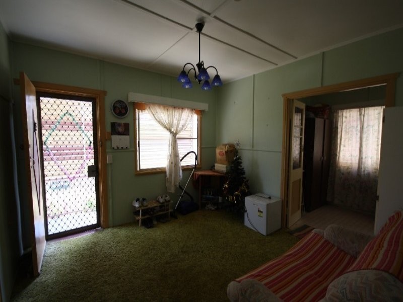 52 Stewart Avenue, Warwick QLD 4370