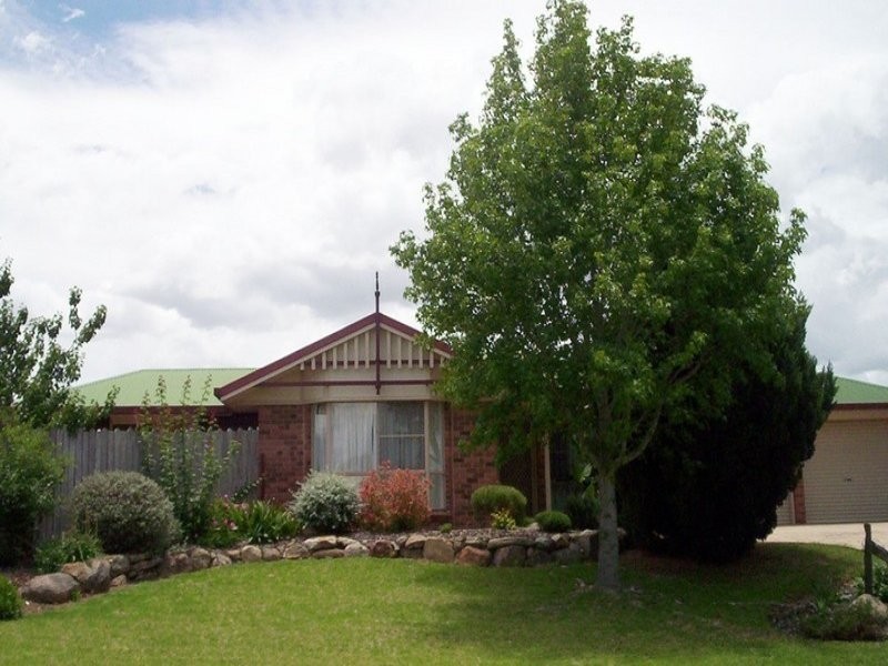 1 Rafferty Avenue, Warwick QLD 4370