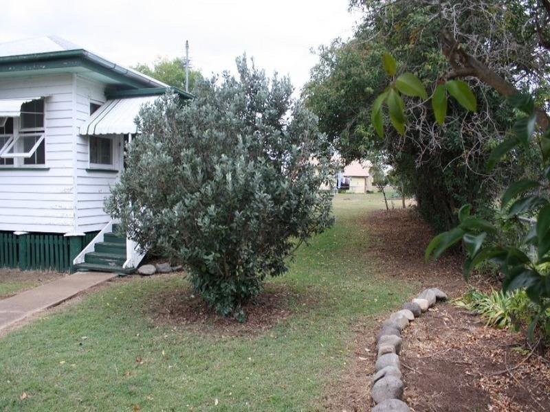 4 Market Square, Warwick QLD 4370