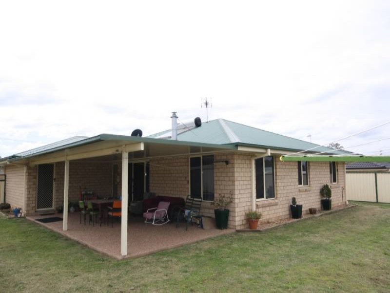 14 Baguley Street, Warwick QLD 4370