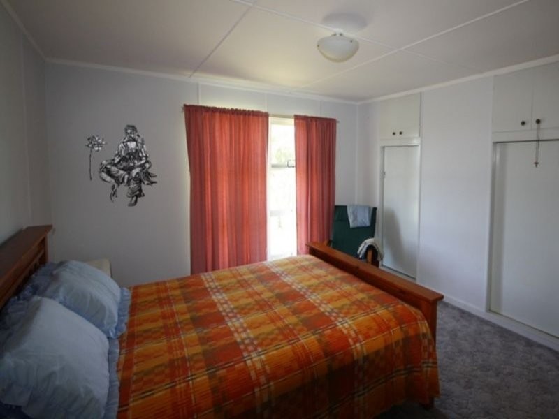 136 Locke Street, Warwick QLD 4370