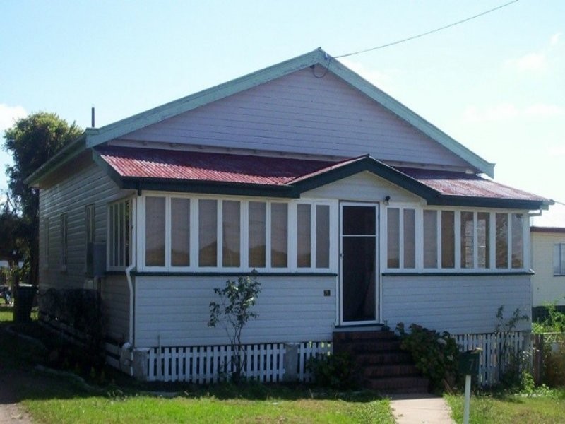 71 Stewart Ave, Warwick QLD 4370