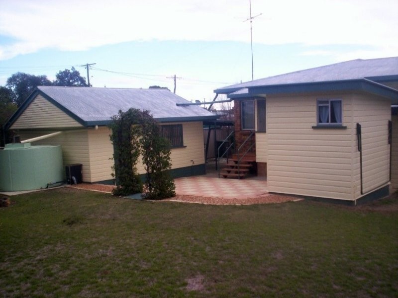 24 Evans Cres, Warwick QLD 4370