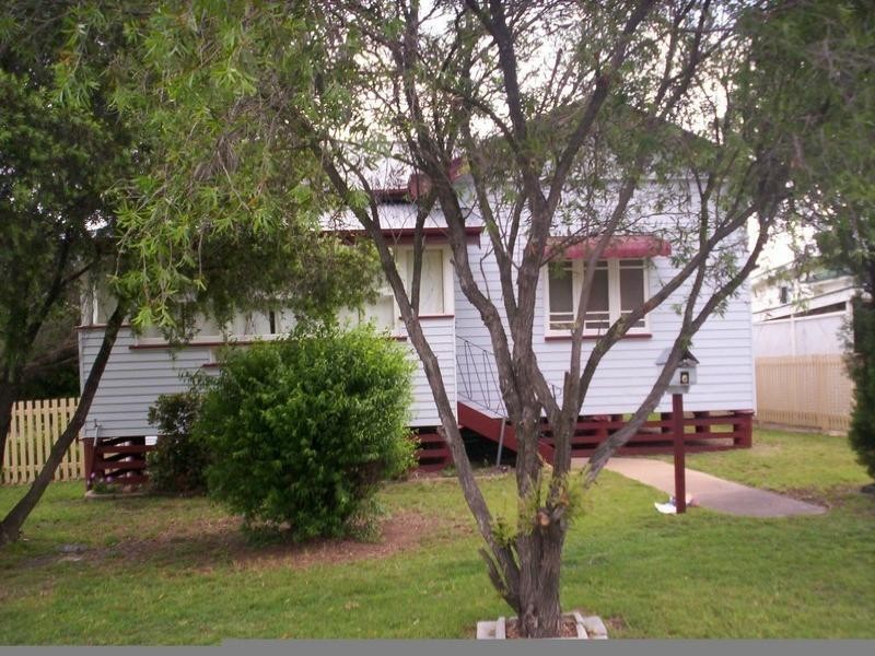 6 Denham Street, Warwick QLD 4370