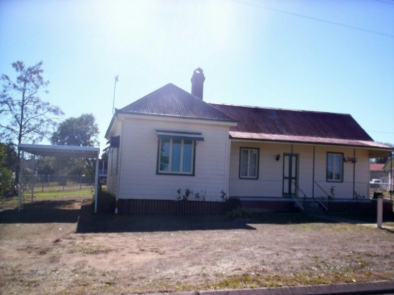 11 Rose St, Warwick QLD 4370