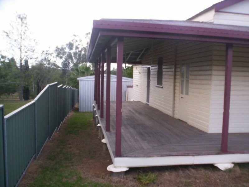 1 Braemar St, Warwick QLD 4370