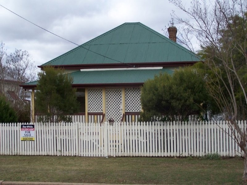 86 Albion St, Warwick QLD 4370