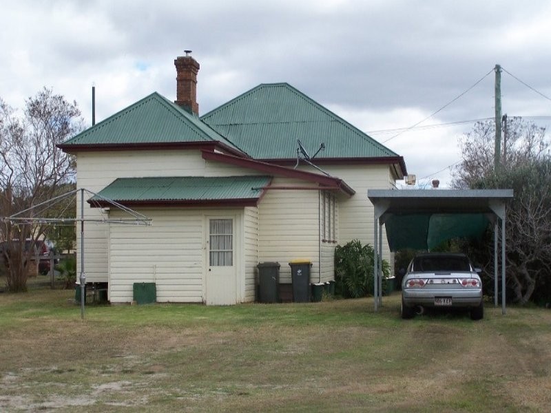 86 Albion St, Warwick QLD 4370