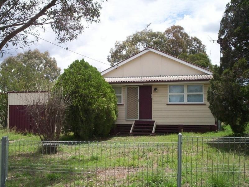 5 Churchill Drive, Warwick QLD 4370