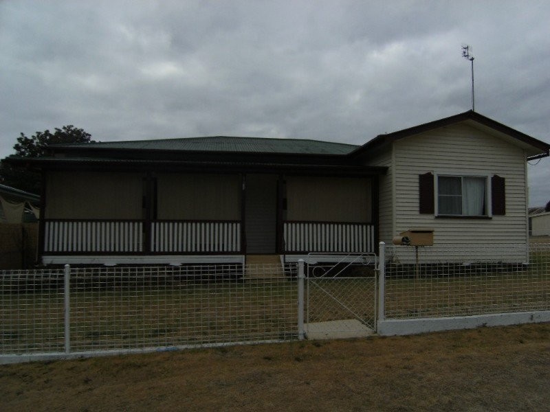 18 Wallace Street, Warwick QLD 4370